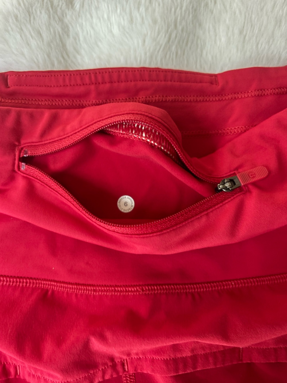 Lululemon Red Speed Up High-Rise Short 2.5" - Picture 5 of 5